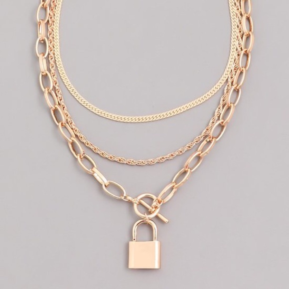 Trifecta Gold Toggle Chained Necklace